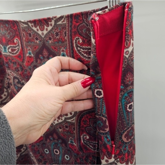 Talbots Paisley Print Button Front Knee Length‎ Skirt Red Blue Women's Size 4 - Picture 6 of 15